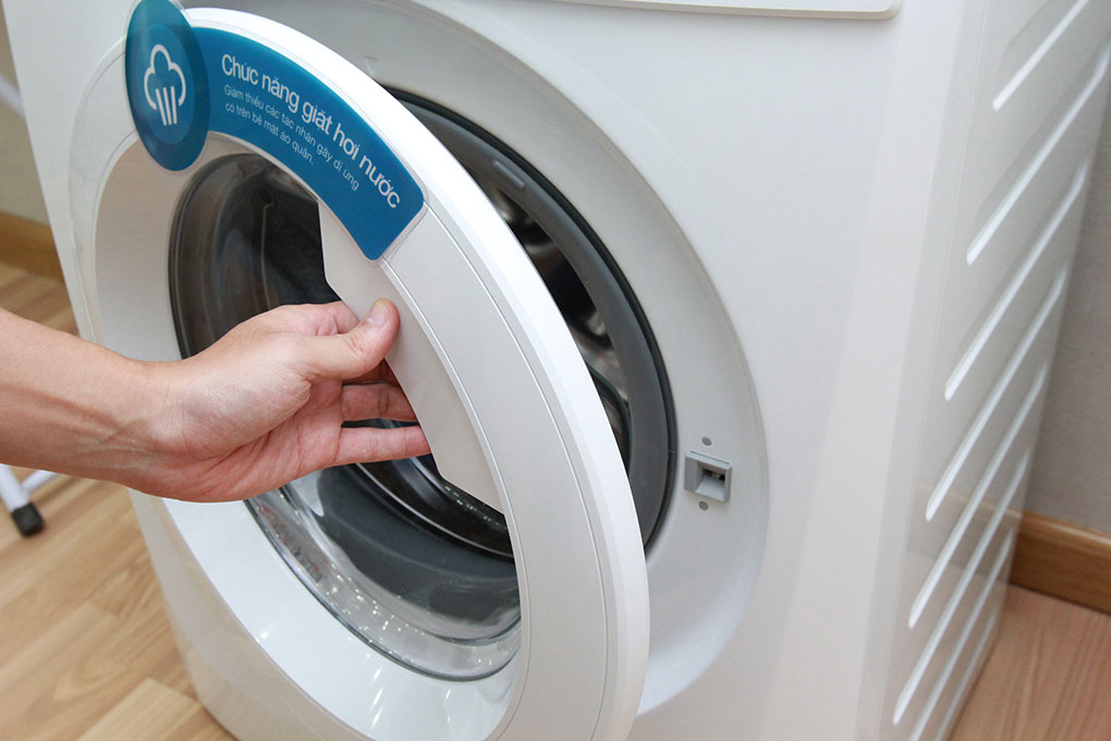 Máy giặt Electrolux 7.5 kg EWF85743  lồng ngang - Chính hãng1